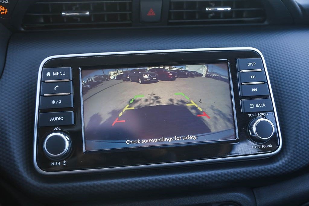 Certified 2025 Nissan Kicks Play S image 22