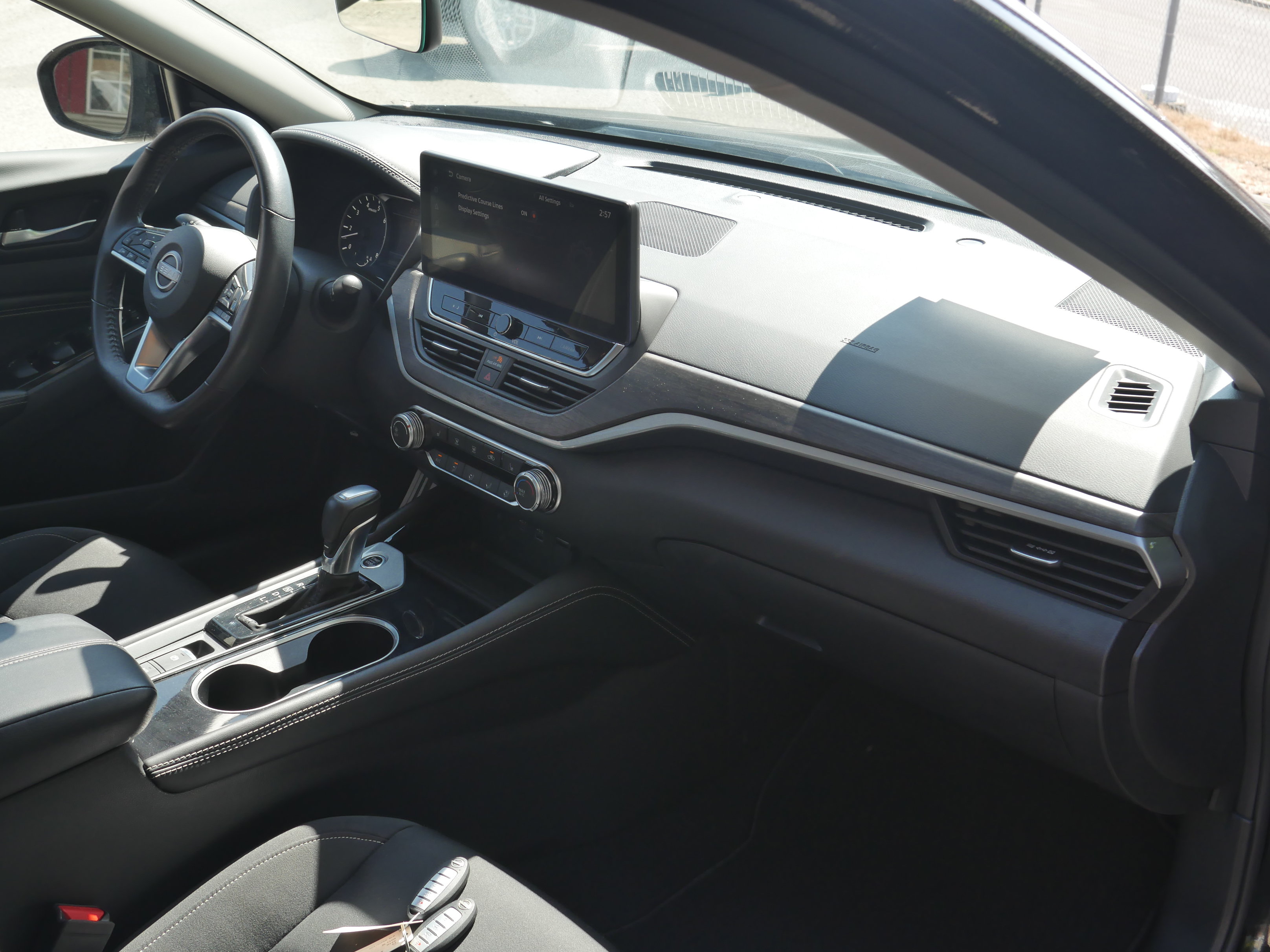 Certified 2023 Nissan Altima 2.5 SV w/ SV Premium Package AWD/4WD image 24