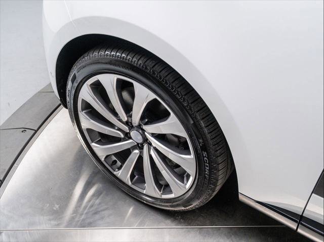 New 2025 Land Rover Range Rover SE image 11