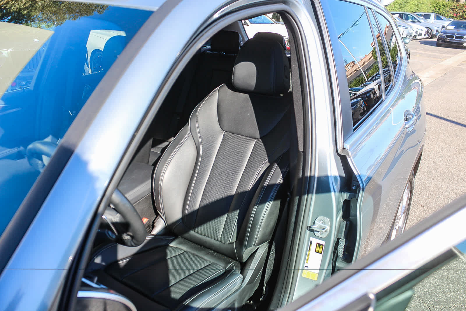 Used 2024 BMW X3 sDrive30i w/ Convenience Package RWD image 32