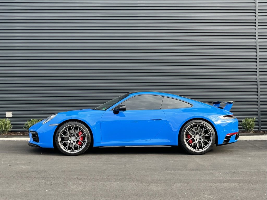 Used 2024 Porsche 911 Carrera 4S w/ Premium Package image 2