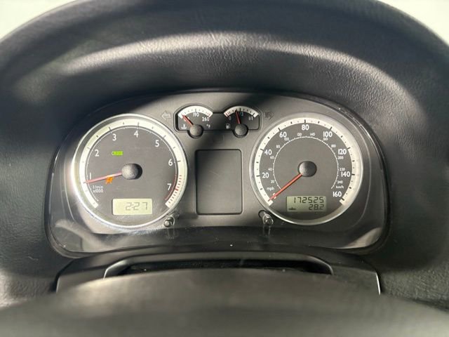 Used 2004 Volkswagen Jetta GL FWD image 10