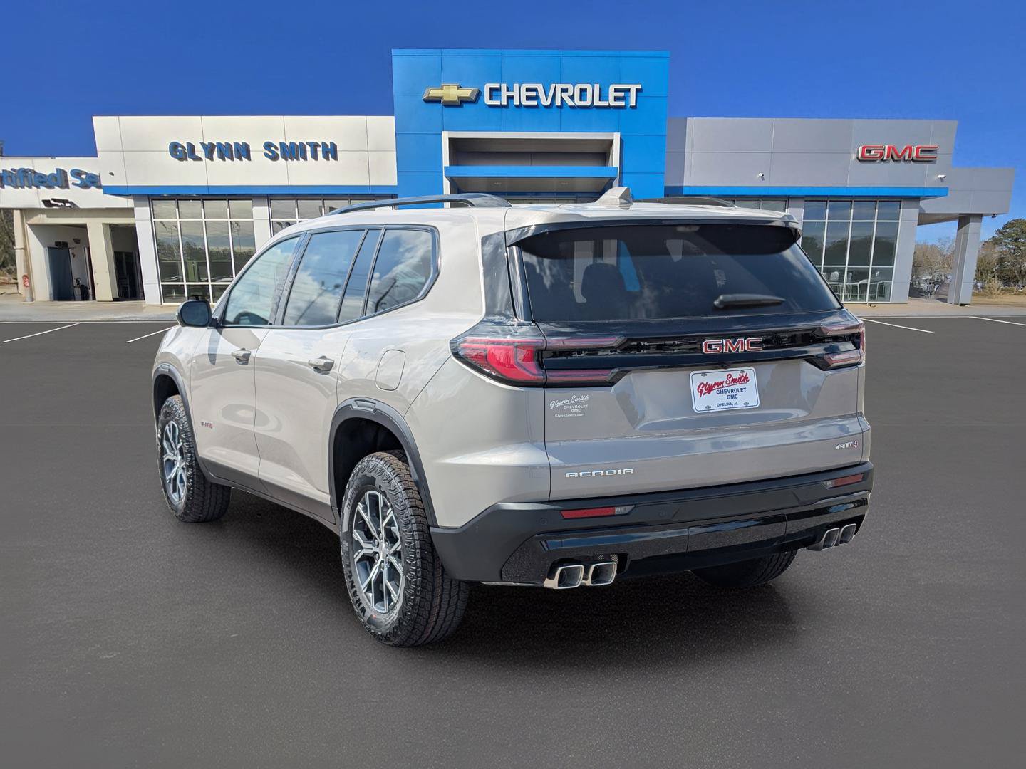 New 2026 GMC Acadia AT4 w/ LPO, Floor Liner Package AWD/4WD image 42