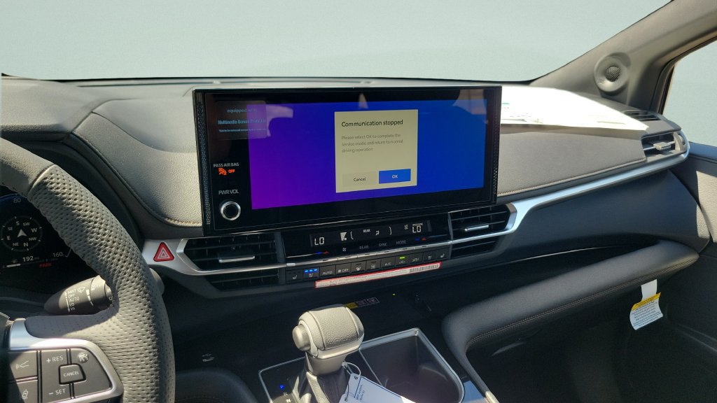 New 2026 Toyota Sienna Platinum AWD/4WD image 14