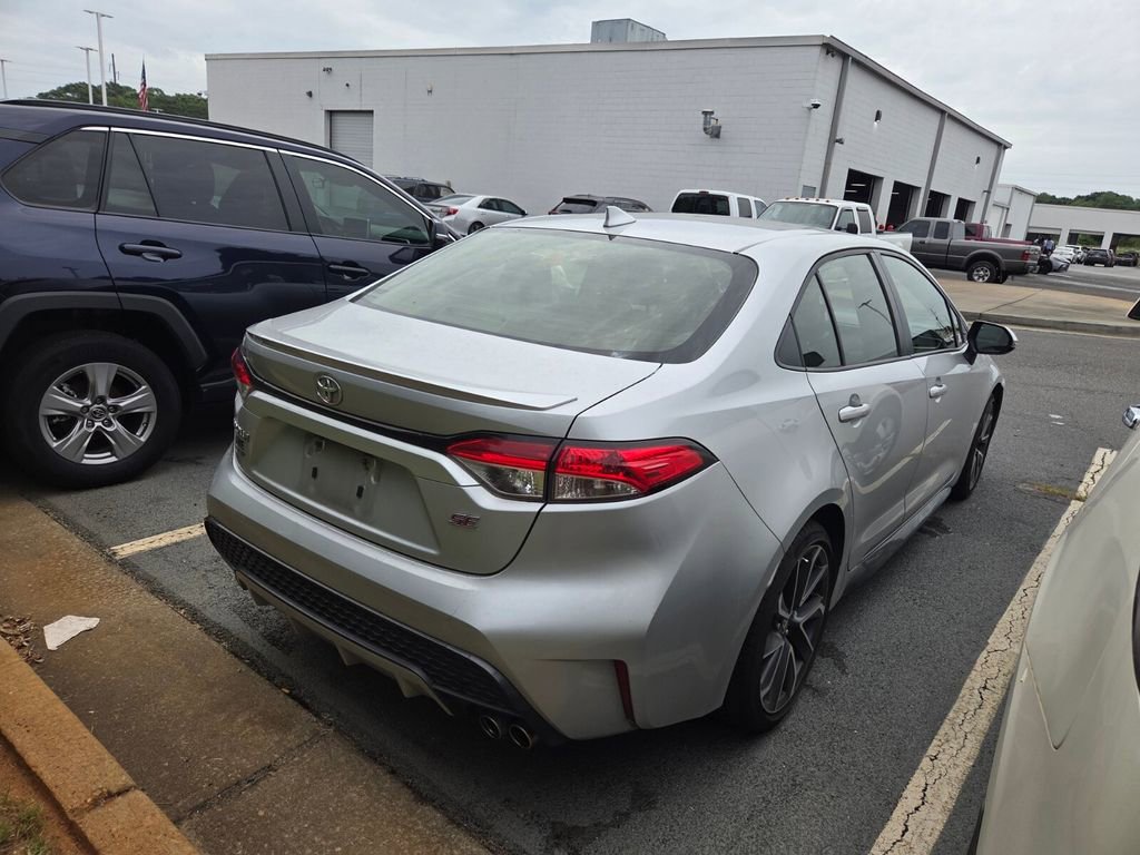 Used 2022 Toyota Corolla SE FWD image 9