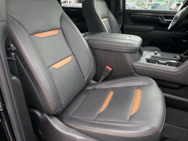 Used 2026 GMC Sierra 3500 AT4 w/ AT4 Premium Plus Package AWD/4WD image 25