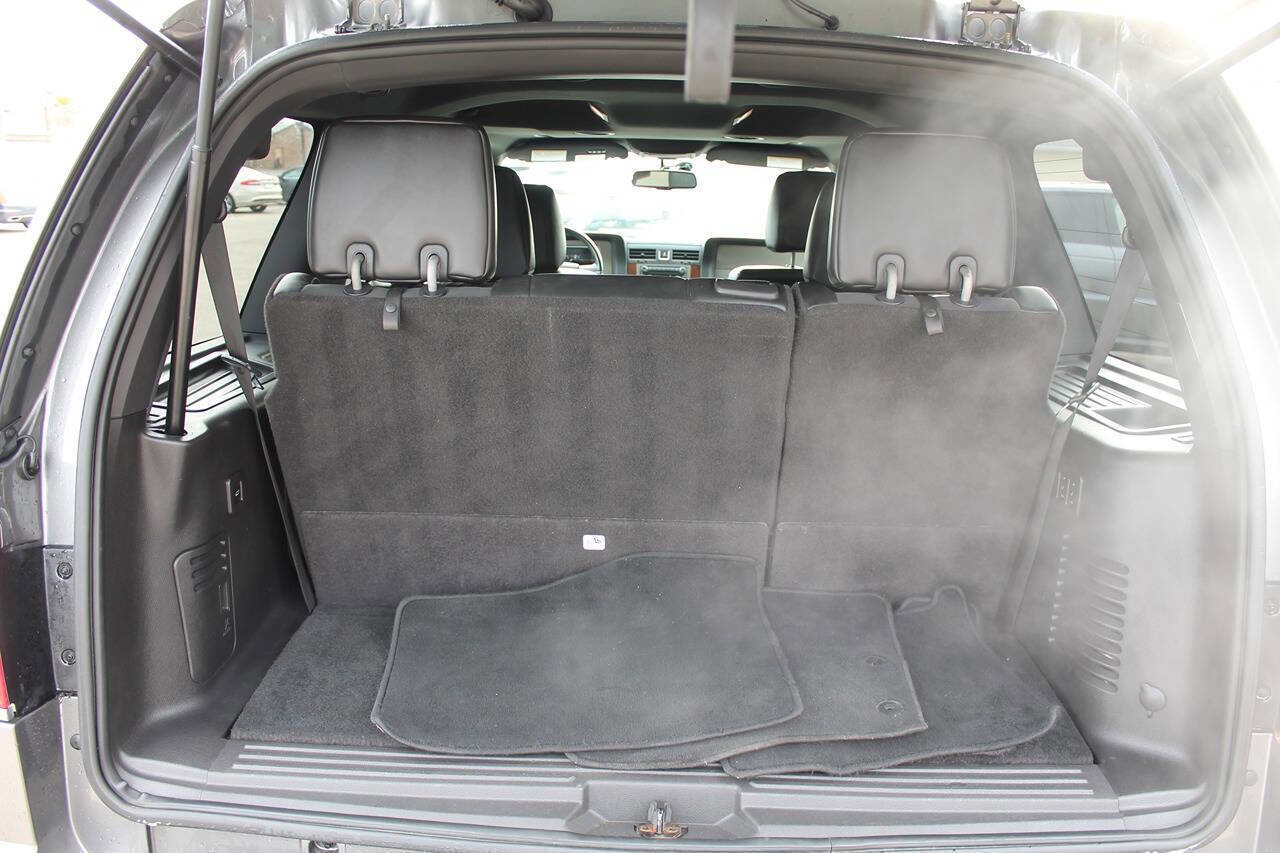 Used 2013 Lincoln Navigator 4WD w/ HD Trailer Tow Pkg image 17