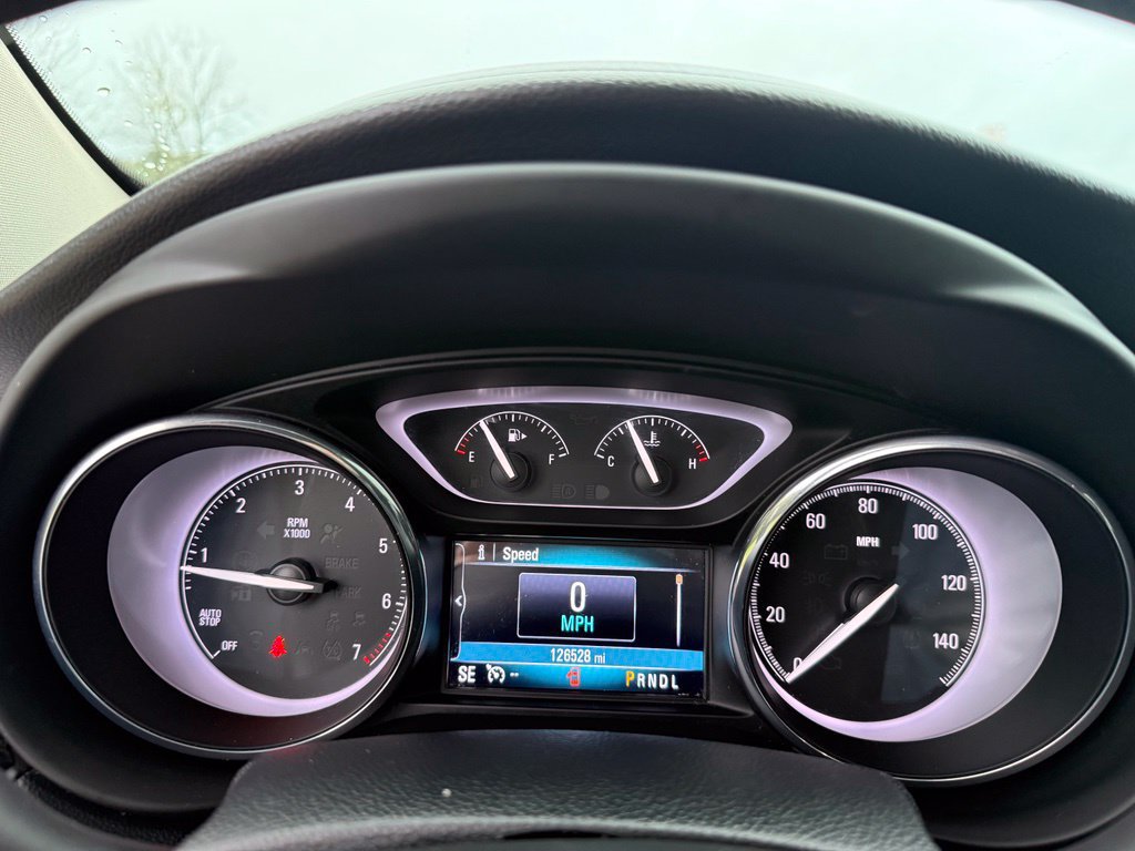 Used 2019 Buick Envision Essence FWD image 36