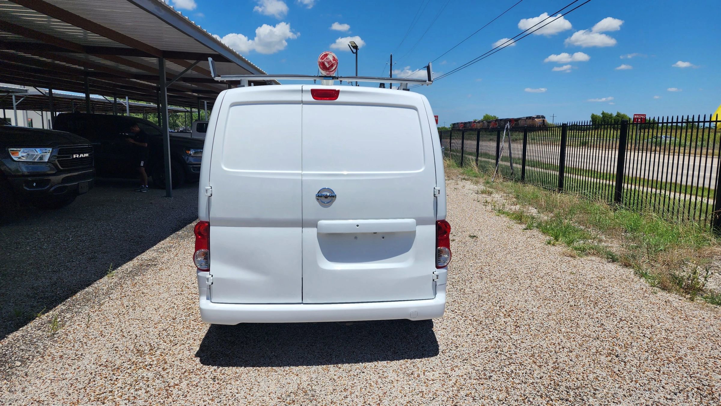 Used 2019 Nissan NV200 SV image 8