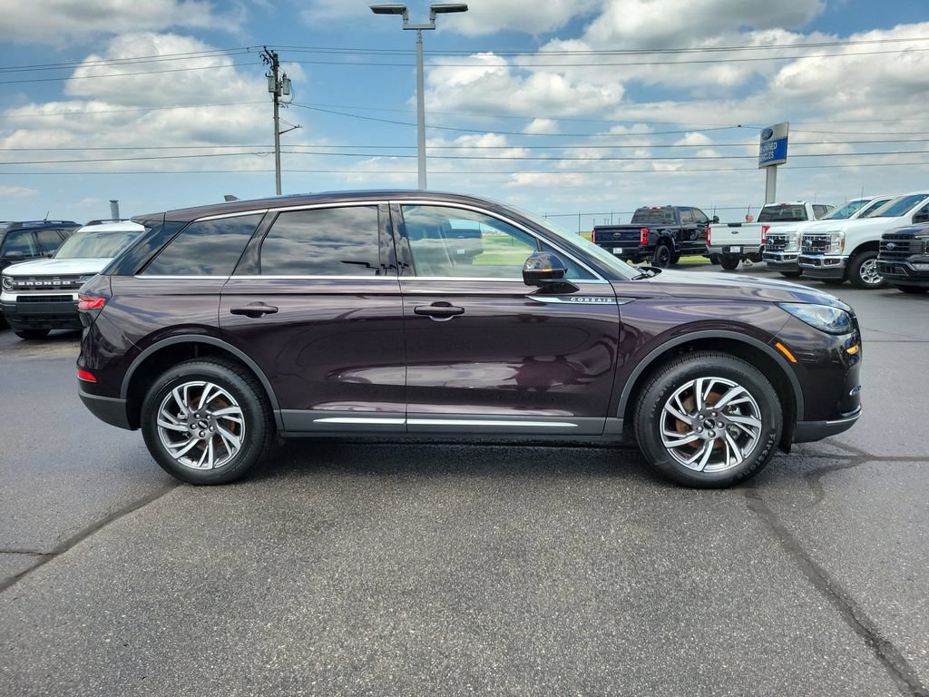 Certified 2023 Lincoln Corsair AWD w/ Equipment Group 101A image 3