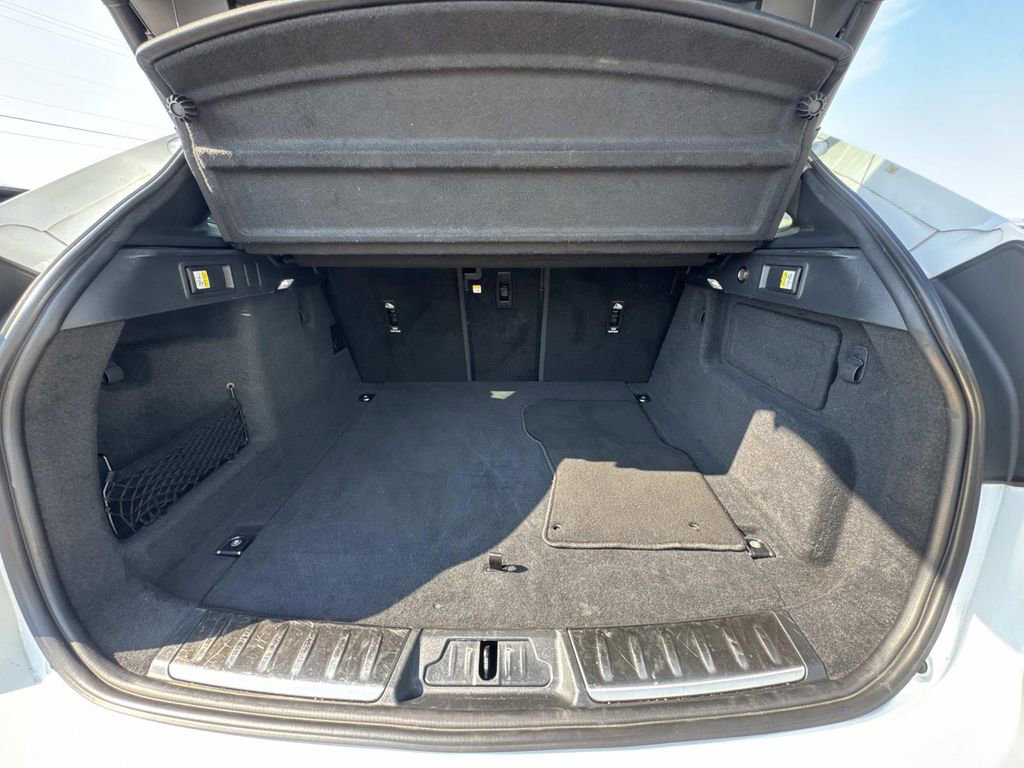 Used 2024 Jaguar F-PACE R-Dynamic S image 8