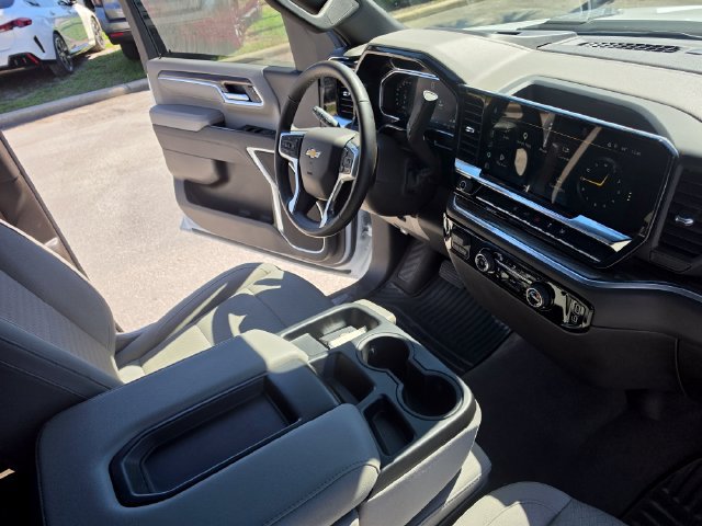 Used 2026 Chevrolet Silverado 2500 LT AWD/4WD image 24