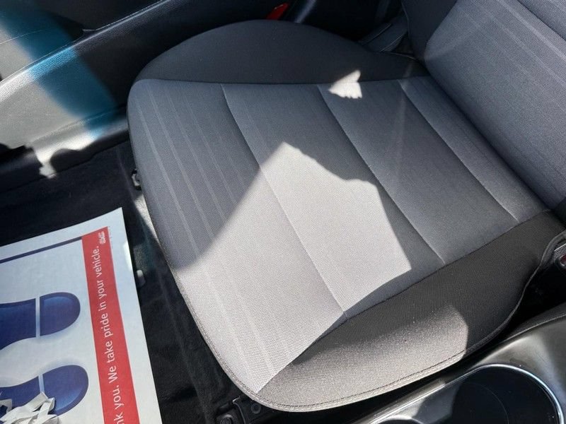 Used 2017 Kia Forte S FWD image 27