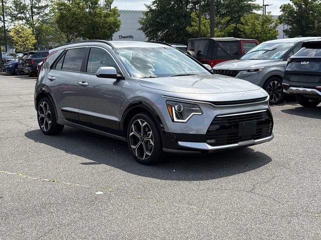 Used 2023 Kia Niro EX Touring FWD image 1