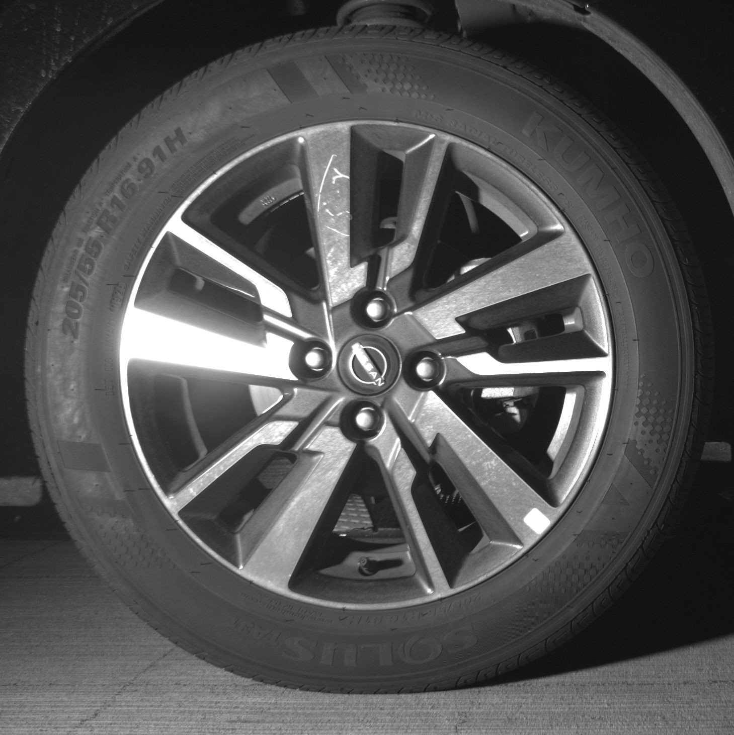 Used 2025 Nissan Versa SV image 13