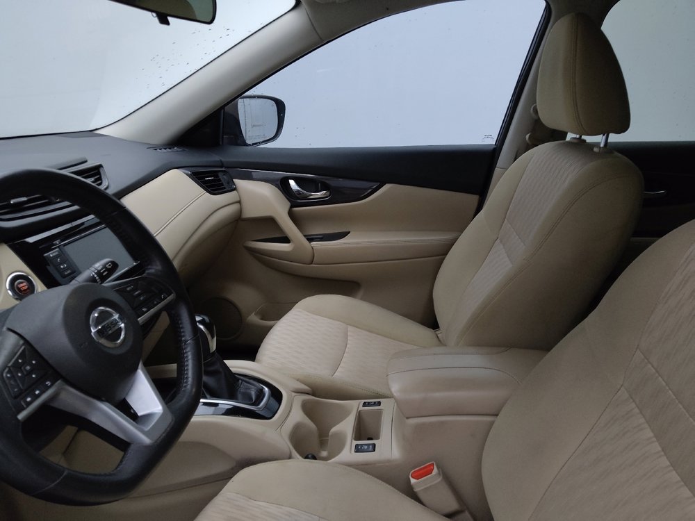 Used 2018 Nissan Rogue SV image 17