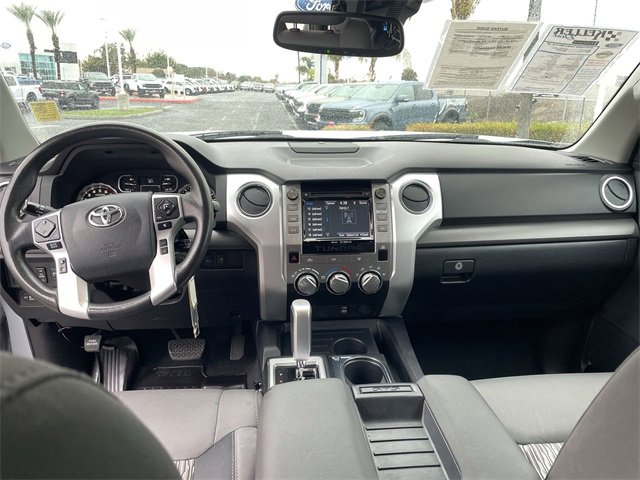 Used 2019 Toyota Tundra SR5 w/ SR5 Convenience Package image 18