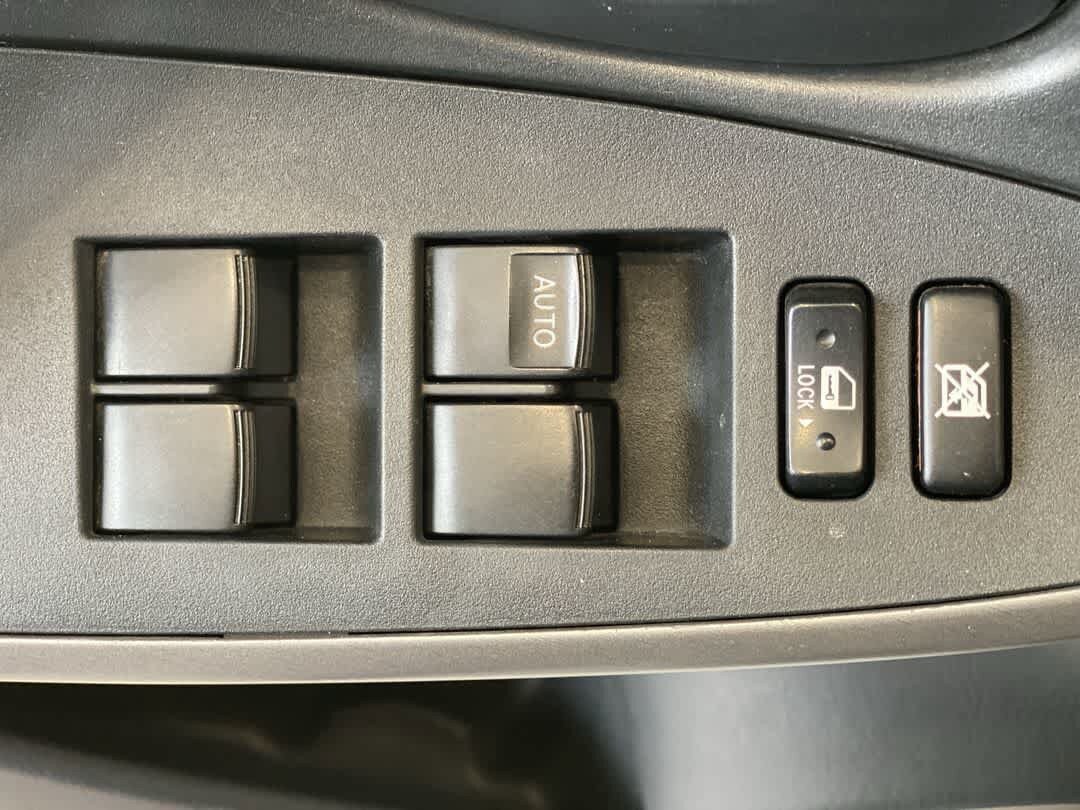 Used 2006 Toyota RAV4 4WD image 16