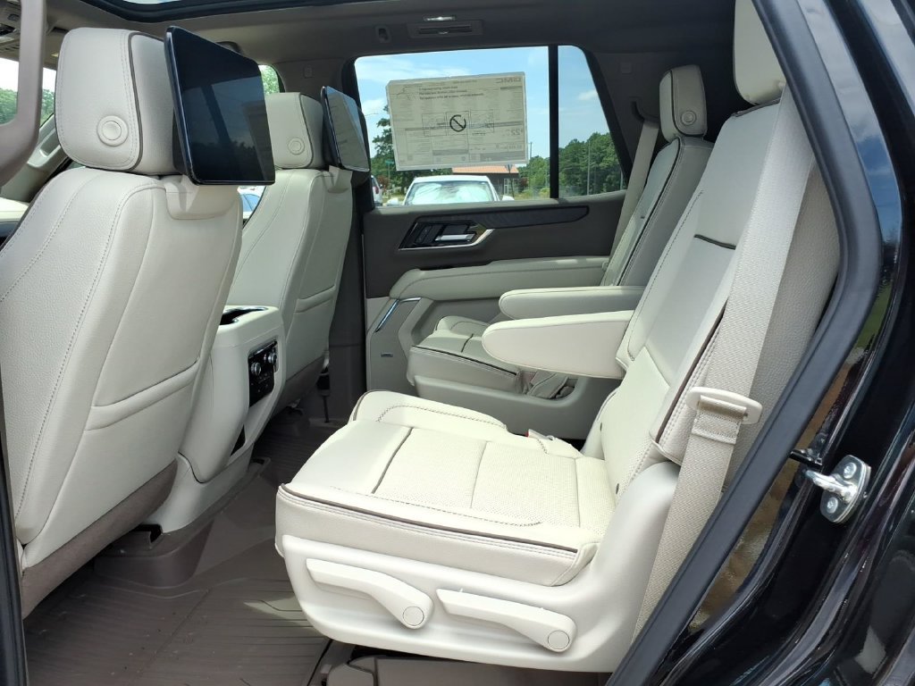 New 2026 GMC Yukon Denali w/ Advanced Technology Package AWD/4WD image 15