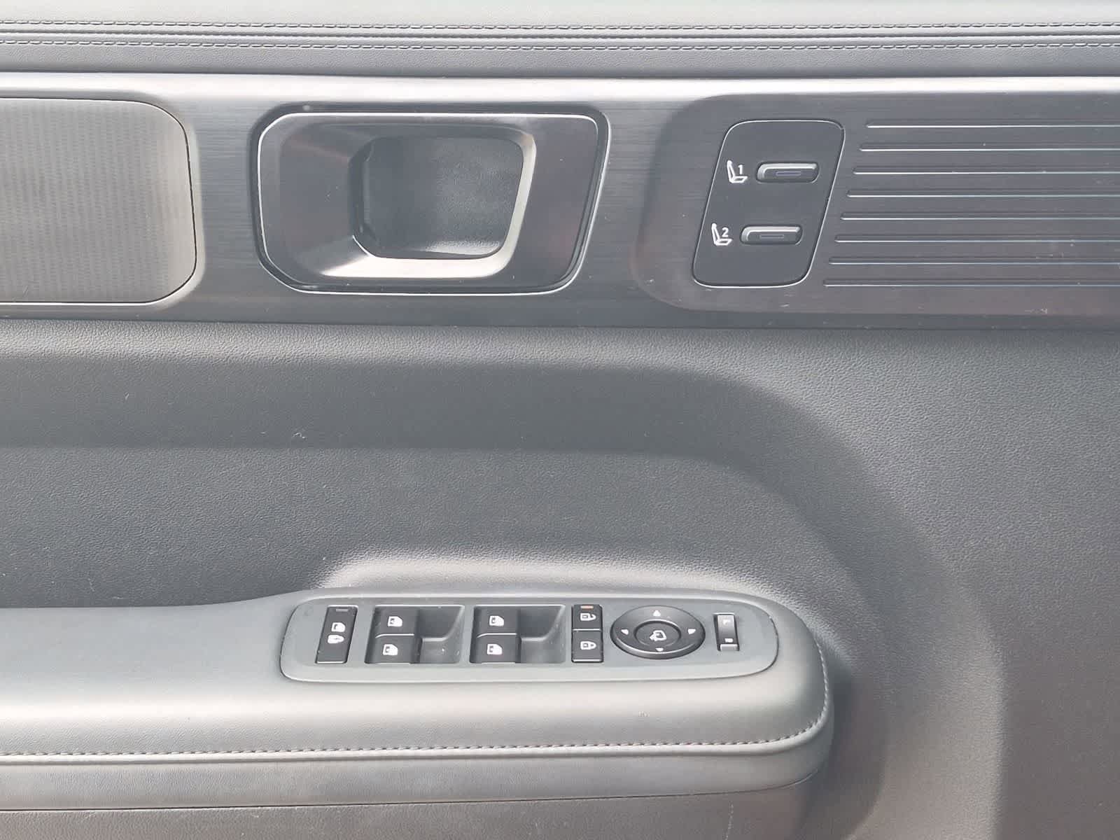 Used 2024 Hyundai Santa Fe Calligraphy FWD image 24