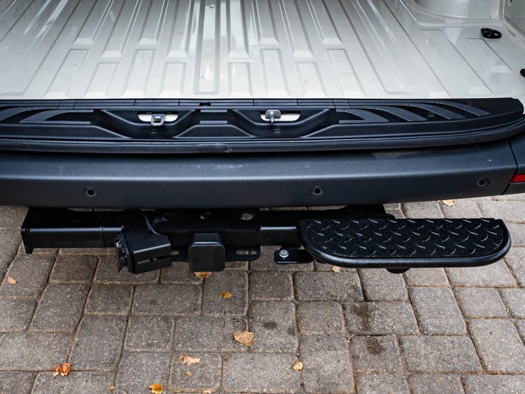 Used 2024 Mercedes-Benz Sprinter 2500 image 19