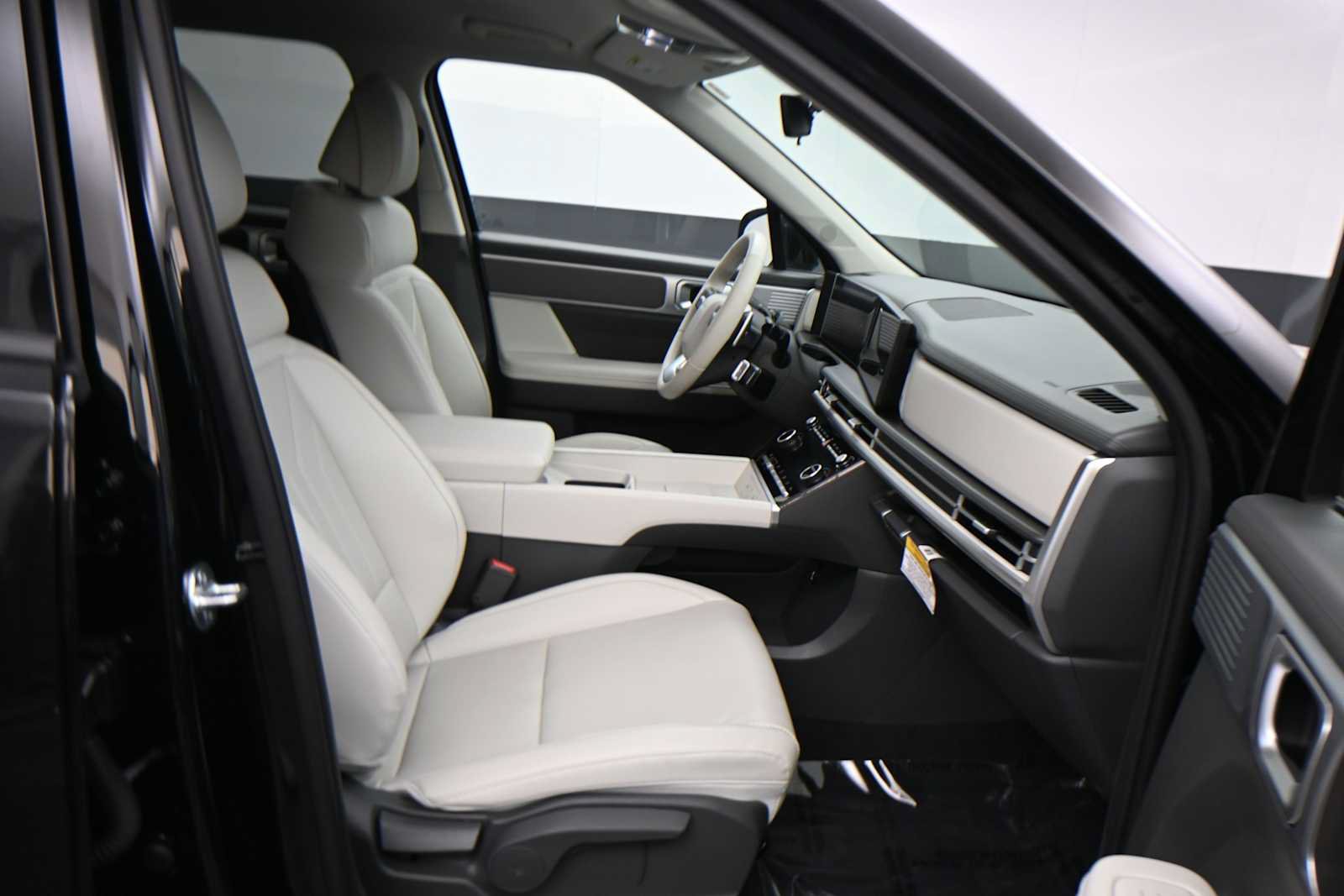 Used 2026 Hyundai Santa Fe SEL AWD/4WD image 11