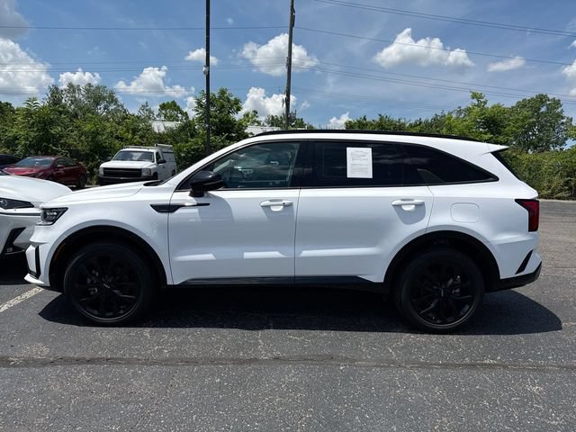 Used 2023 Kia Sorento SX AWD/4WD image 2