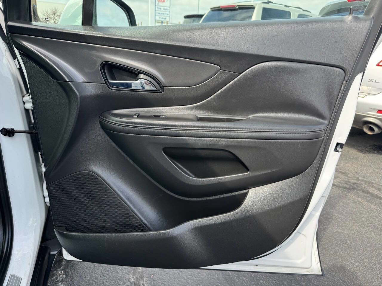 Used 2018 Buick Encore Preferred image 37