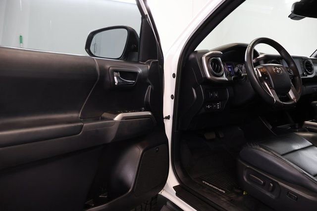 Certified 2020 Toyota Tacoma Limited image 9