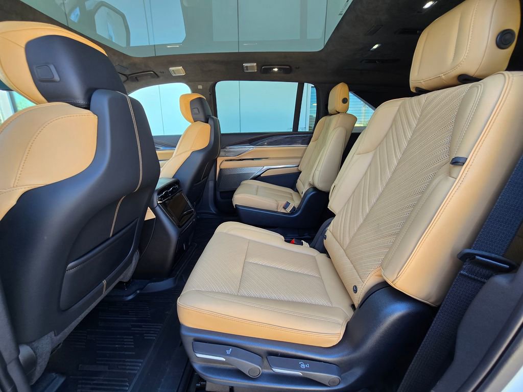 New 2026 Cadillac Escalade IQ Sport 2 w/ LPO, ONYX Package image 16