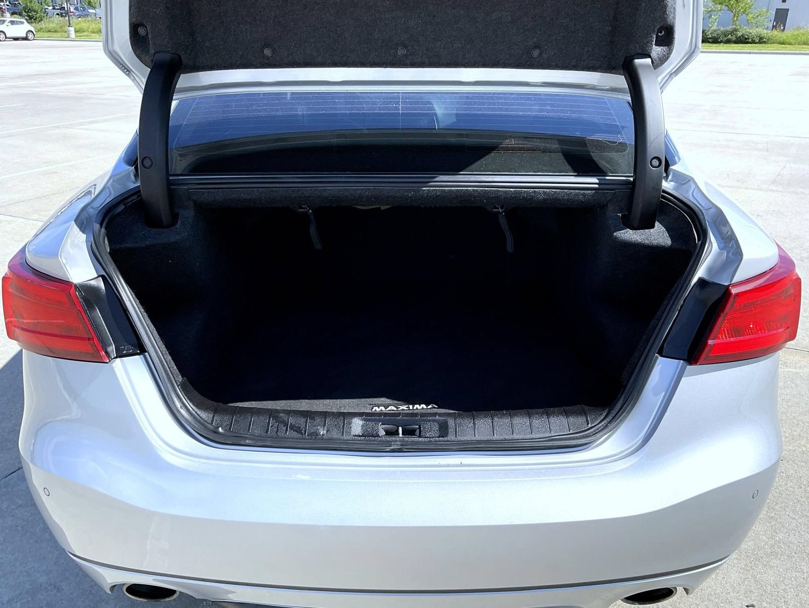 Used 2017 Nissan Maxima Platinum FWD image 22