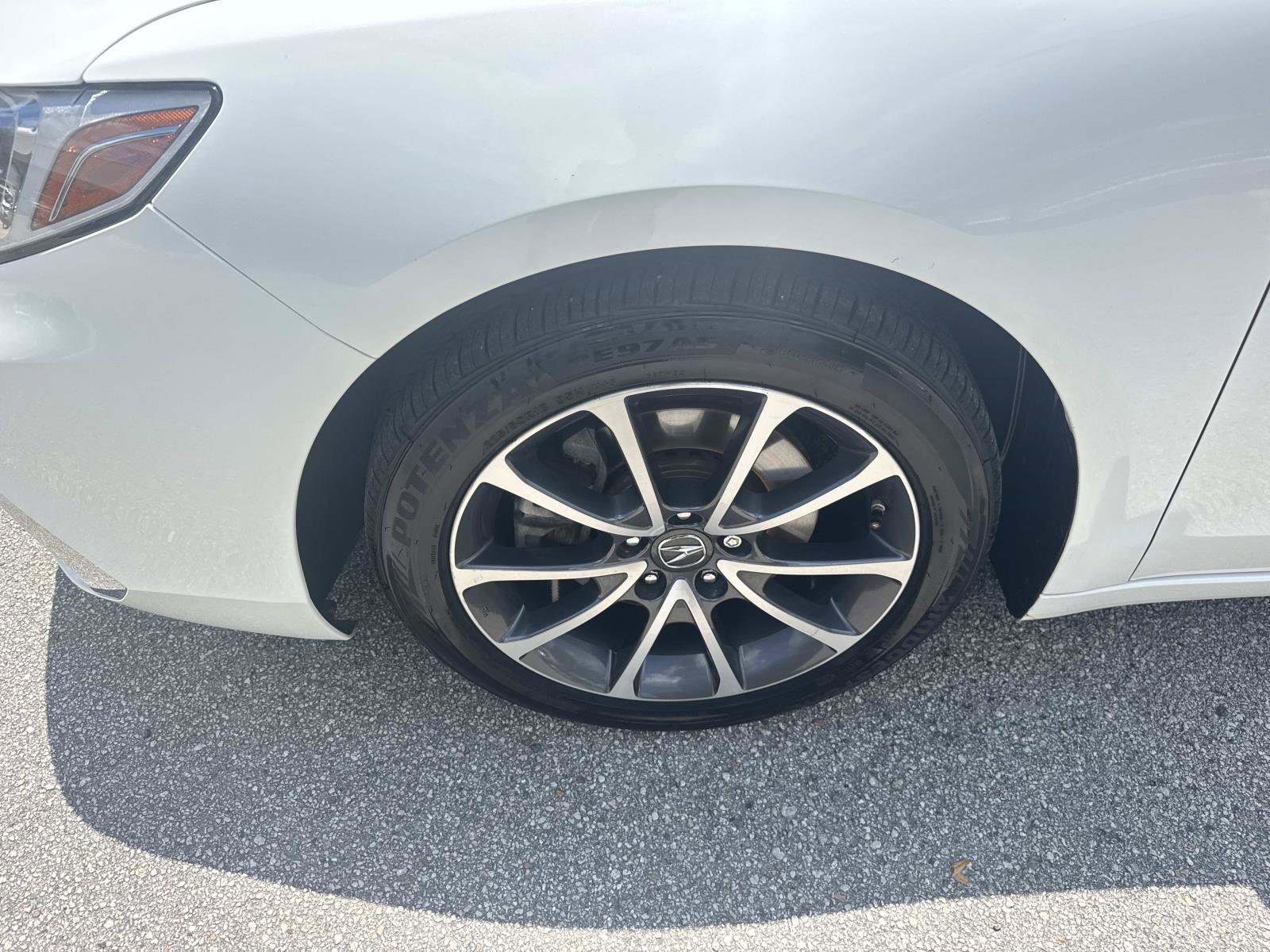 Used 2018 Acura TLX V6 FWD image 10