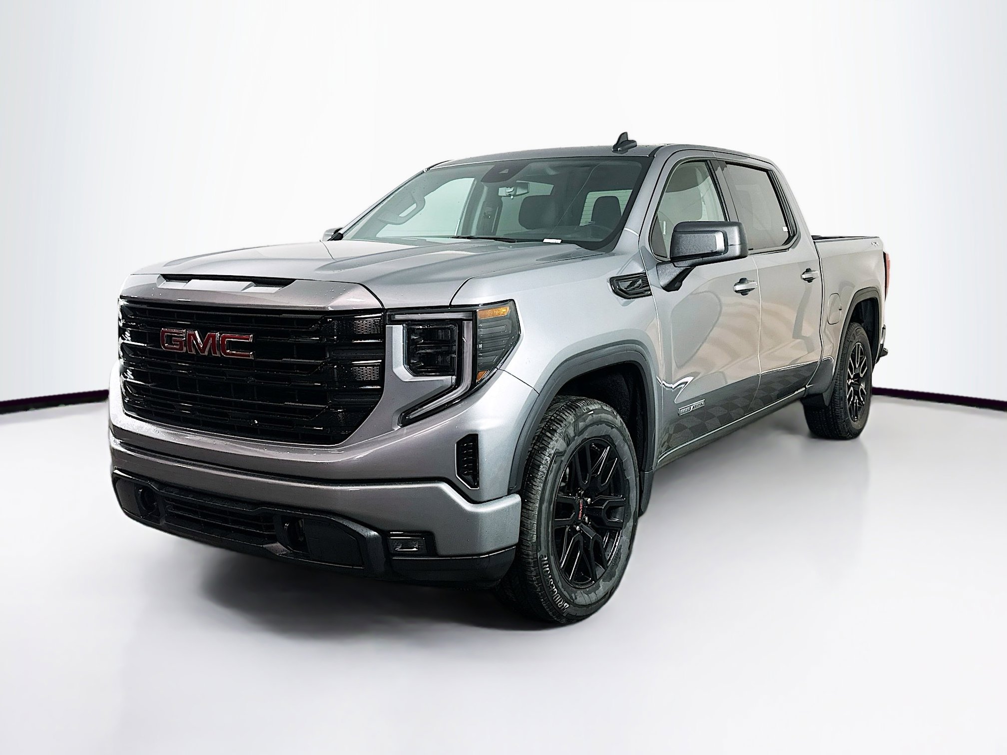 Used 2024 GMC Sierra 1500 Elevation image 3