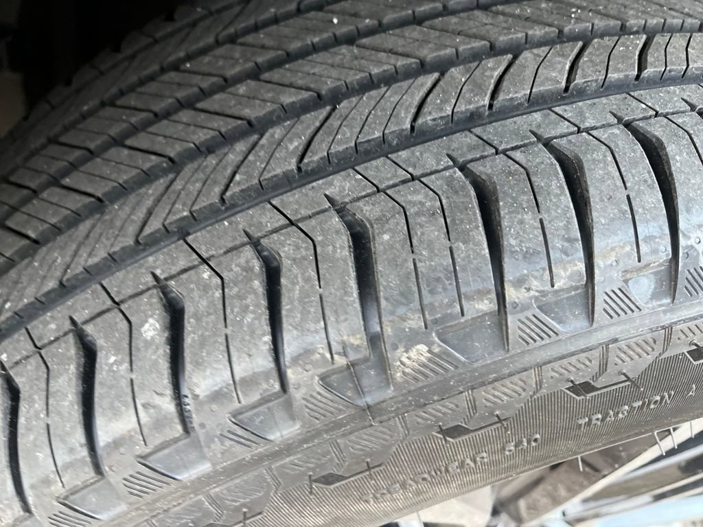 New 2026 Land Rover Defender 110 OCTA image 24