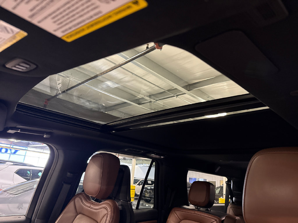 Used 2024 Lincoln Navigator L Reserve AWD/4WD image 20