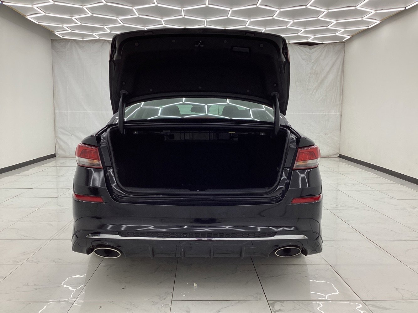 Used 2019 Kia Optima EX image 41