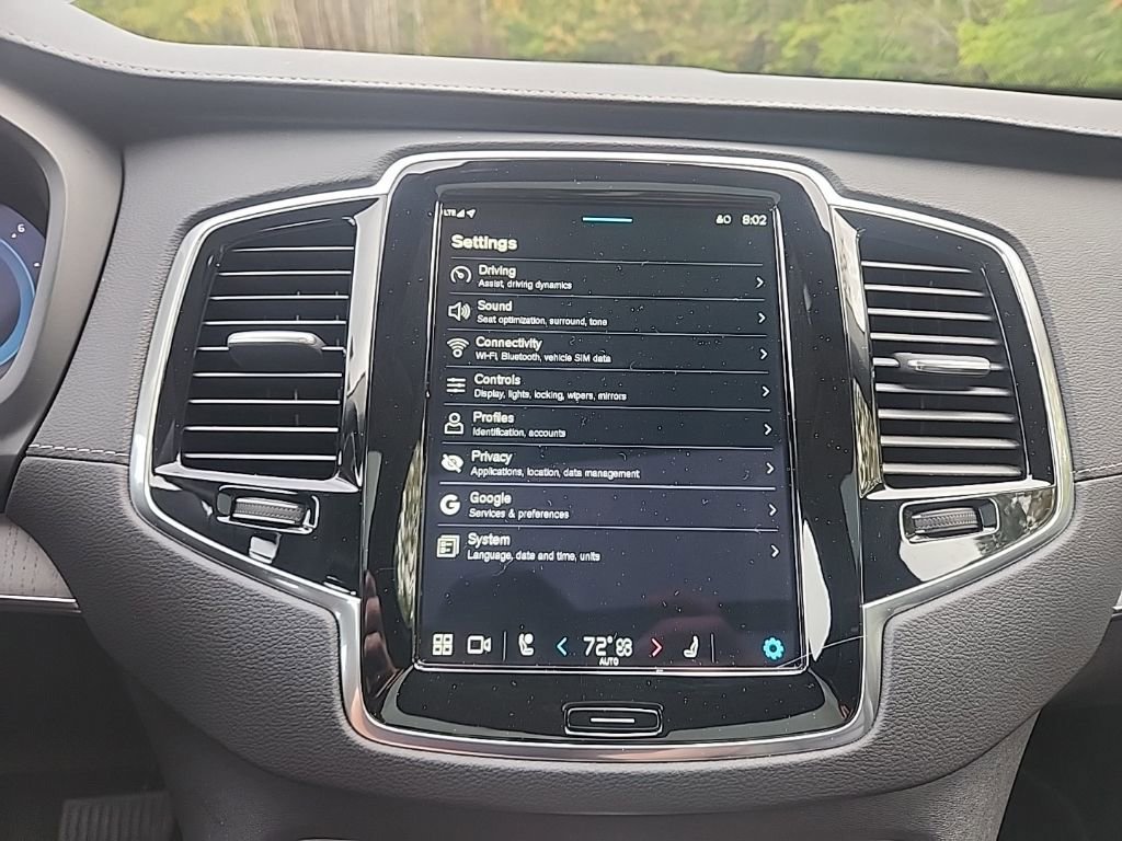 Certified 2025 Volvo XC90 B6 Ultra w/ Protection Package AWD/4WD image 18