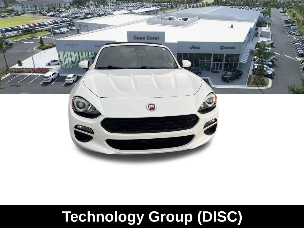 Used 2018 FIAT 124 Spider Classica w/ Technology Group RWD image 4