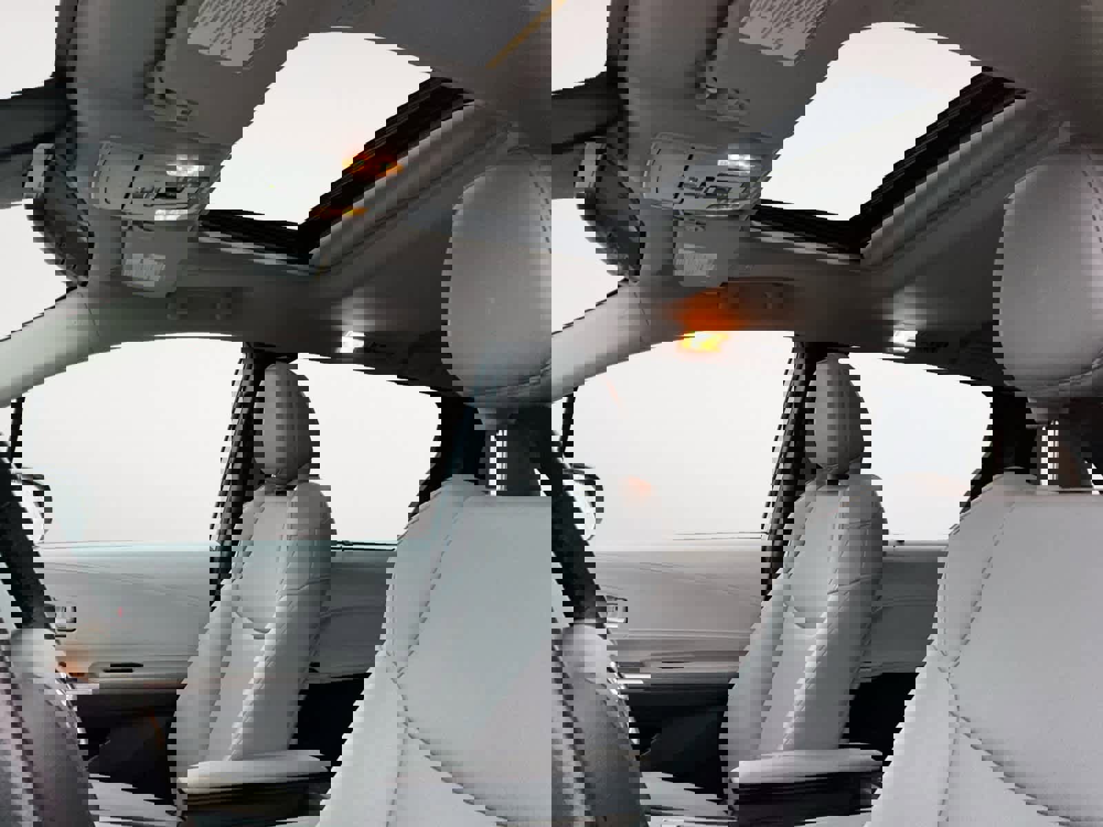 Used 2025 Toyota Sienna XLE image 25