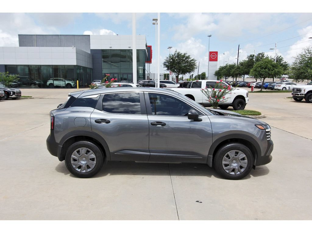 Used 2025 Nissan Kicks S w/ Charging Package FWD image 8