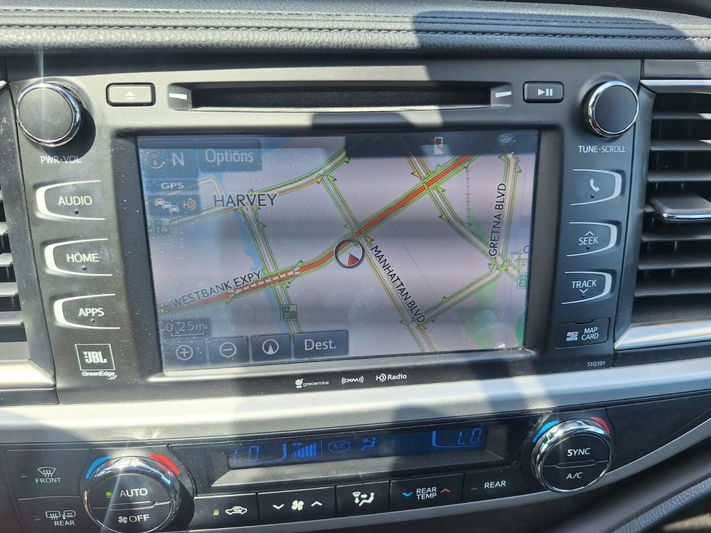 Used 2019 Toyota Highlander Limited AWD/4WD image 15