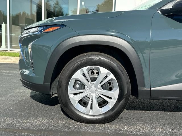 Used 2026 Chevrolet Trax LS FWD image 7