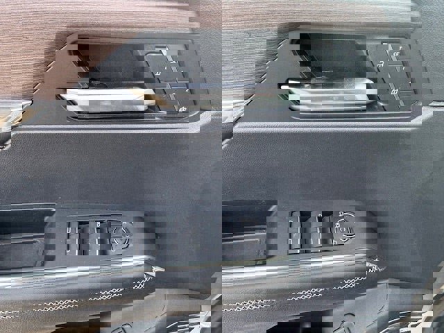 Used 2024 GMC Acadia Denali w/ LPO, Floor Liner Package image 31