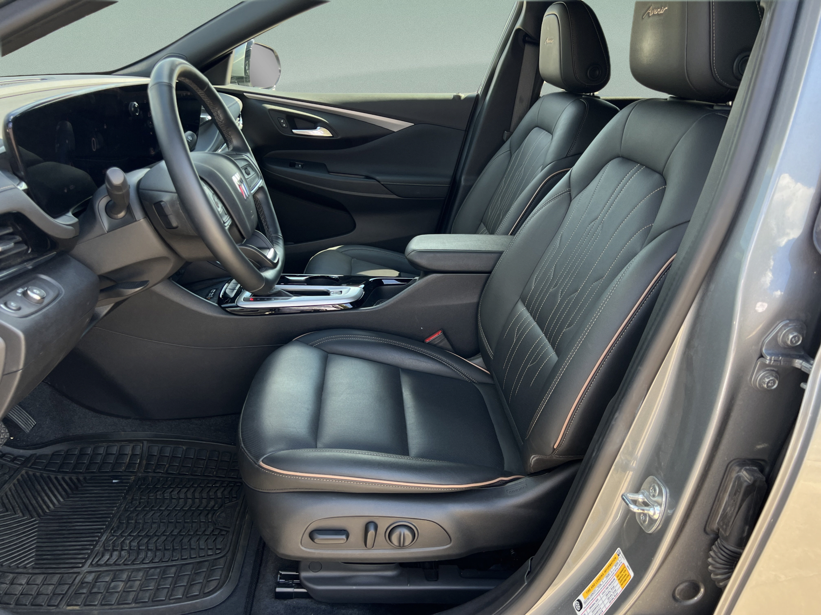 Used 2025 Buick Envista Avenir FWD image 9