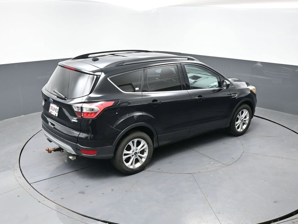 Used 2017 Ford Escape SE AWD/4WD image 36