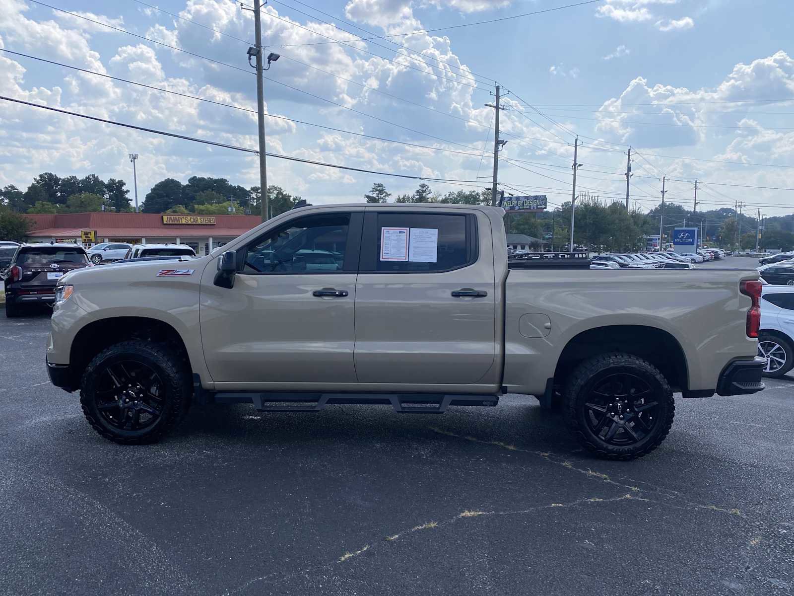Used 2022 Chevrolet Silverado 1500 LT Trail Boss w/ LT Trail Boss Premium Package image 13