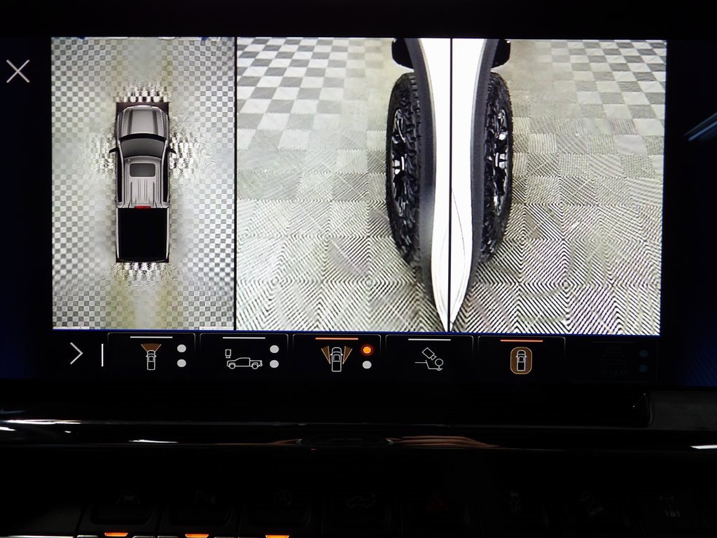 Used 2024 Chevrolet Silverado 1500 ZR2 w/ Technology Package image 17