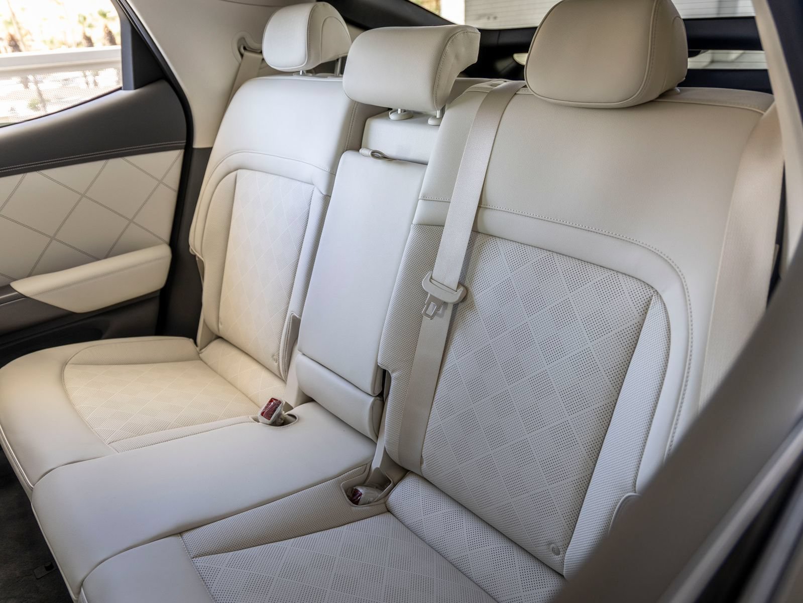 New 2027 Genesis GV60 Prestige AWD/4WD image 28
