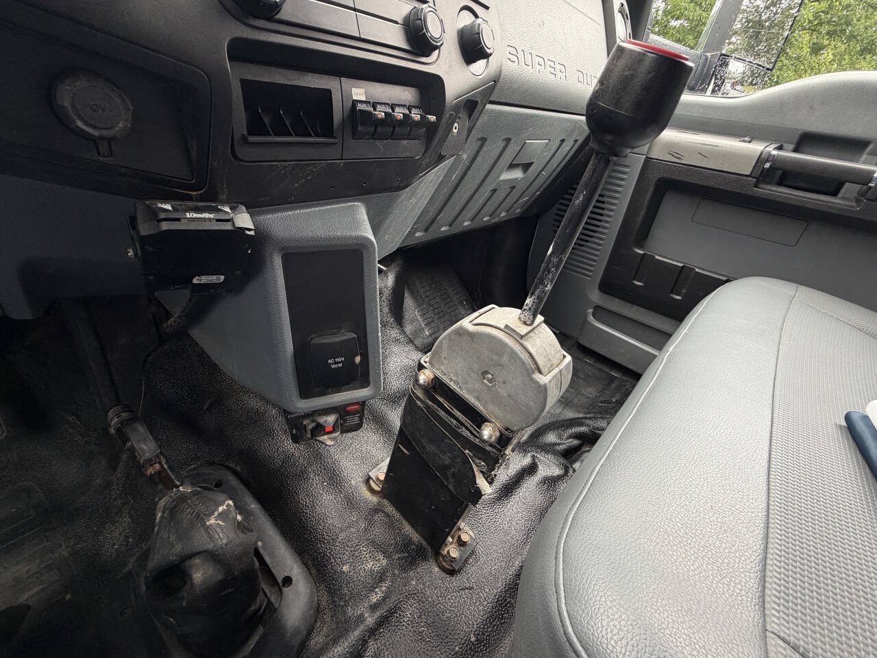 Used 2017 Ford F650 2WD SuperCab Super Duty image 39