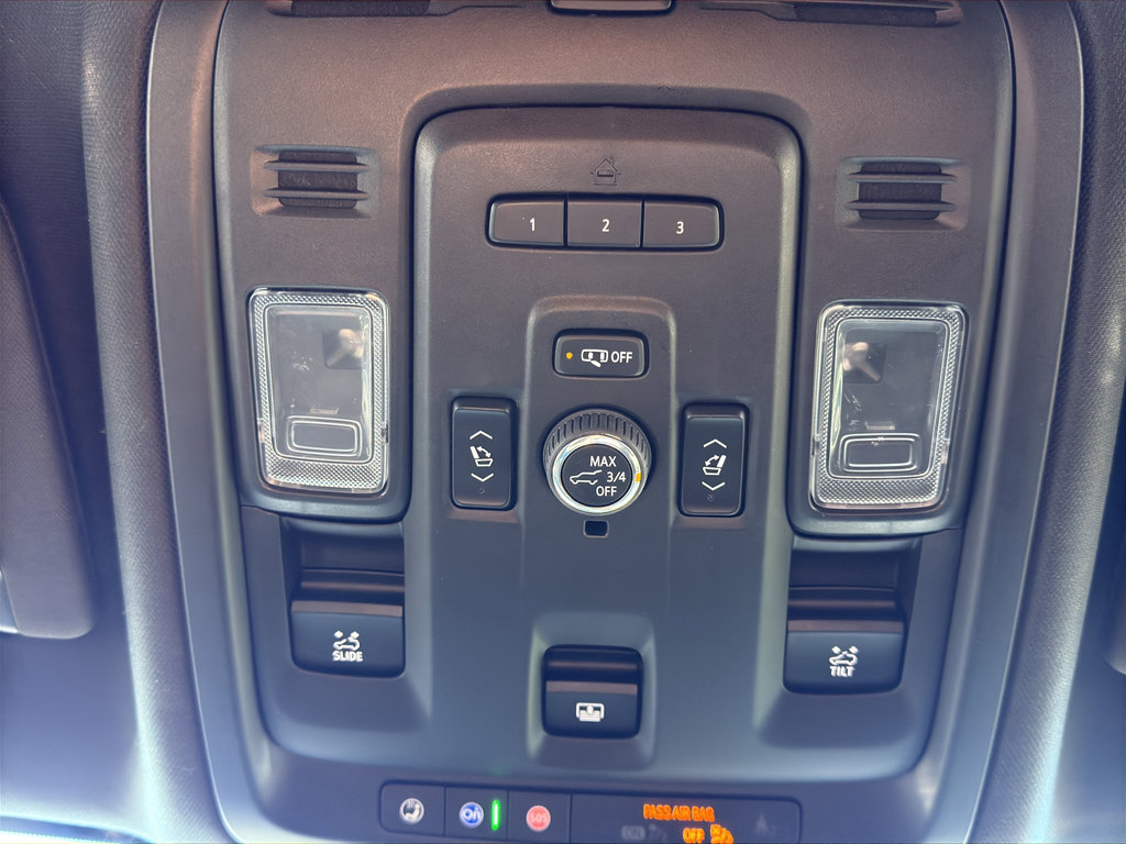 Used 2021 Cadillac Escalade ESV Premium Luxury w/ LPO, Radiant Package image 30